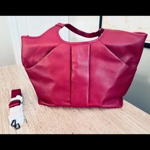 Betabrand Gilda Bag - Cherry Bomb